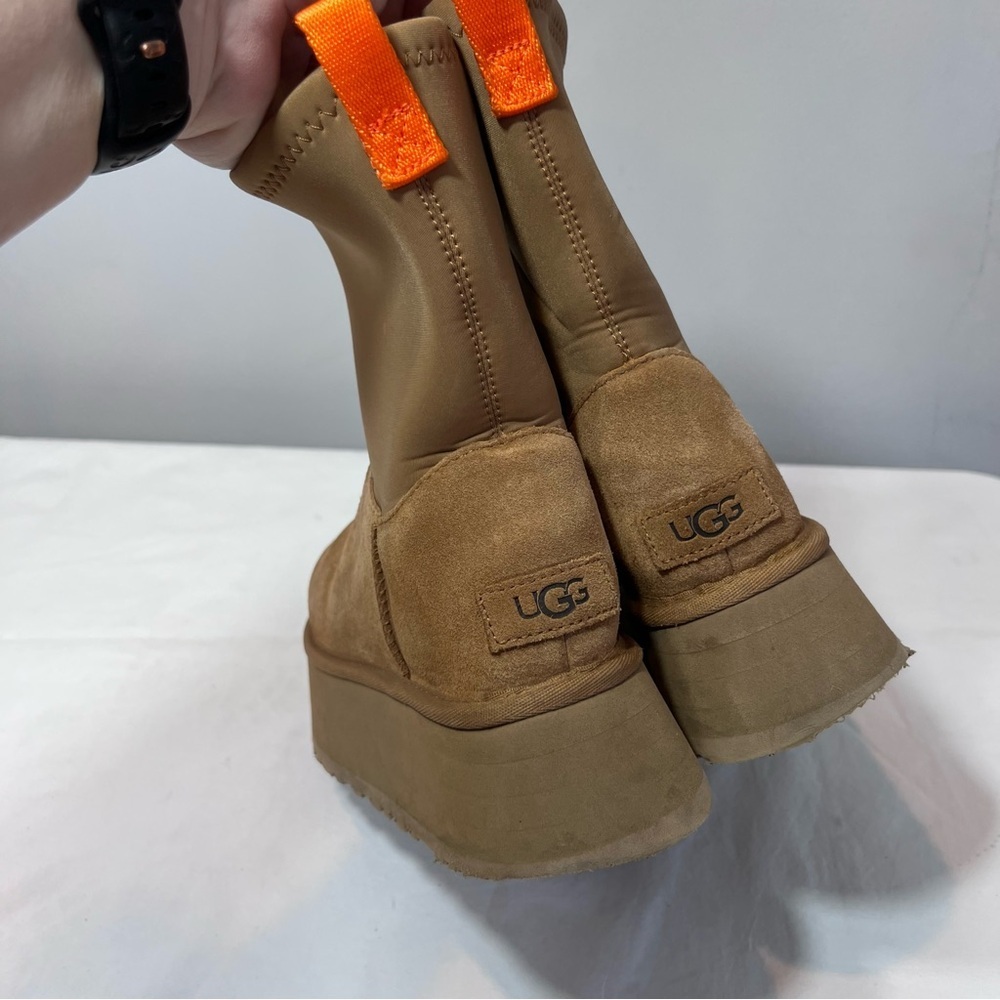 UGG Women's Classic Dipper platform boots size 6 - Picture 4 of 7